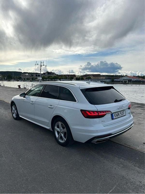 Vit Begagnad 2020 Audi A4 Advanced Kombi | 239 000 kr (Bra pris) - Bild 1/4