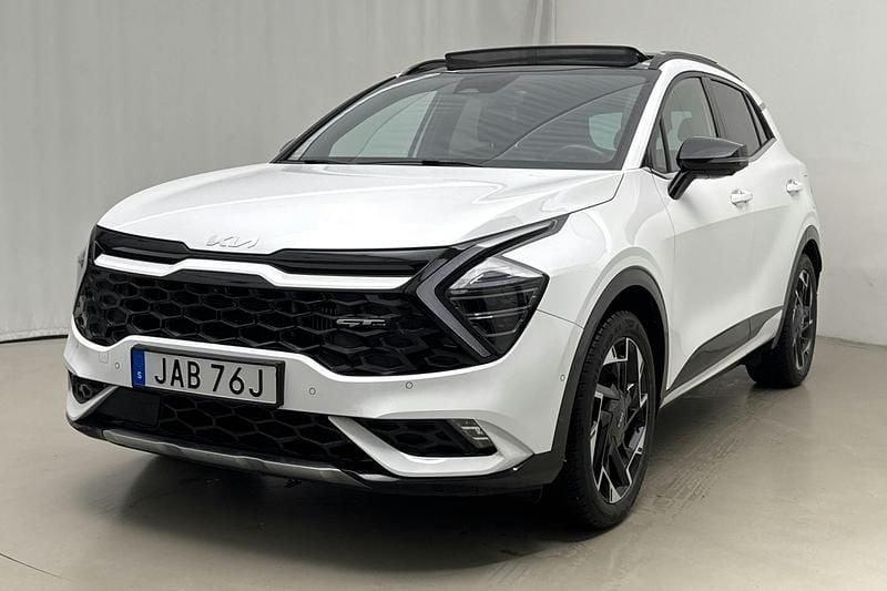 Vit Begagnad 2022 Kia Sportage GT-Line SUV | 320 000 kr (Superpris) - Bild 1/4