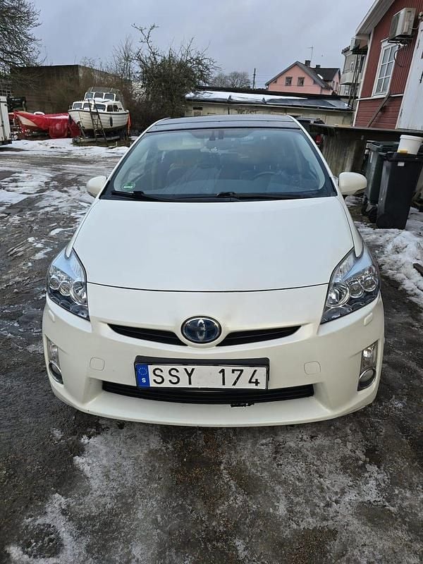 Begagnad Toyota Prius 136 HK (100 kW) 2010 Halvkombi