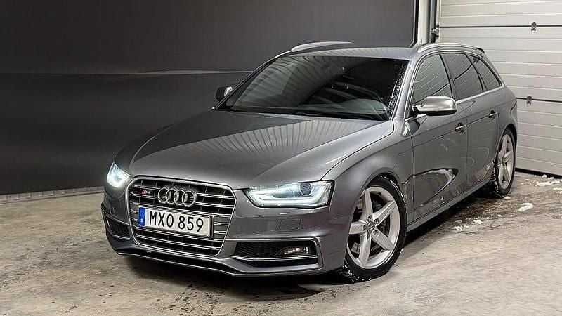 Begagnad Audi S4 333 HK (244 kW) 2012 Grå Kombi