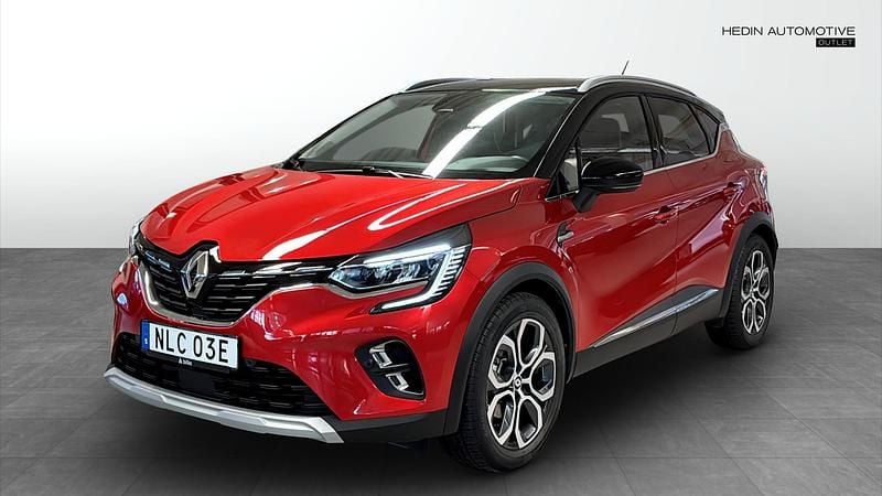 Flerfärgad (red) Begagnad 2022 Renault Captur SUV | 194 900 kr (Bra pris) - Bild 1/4