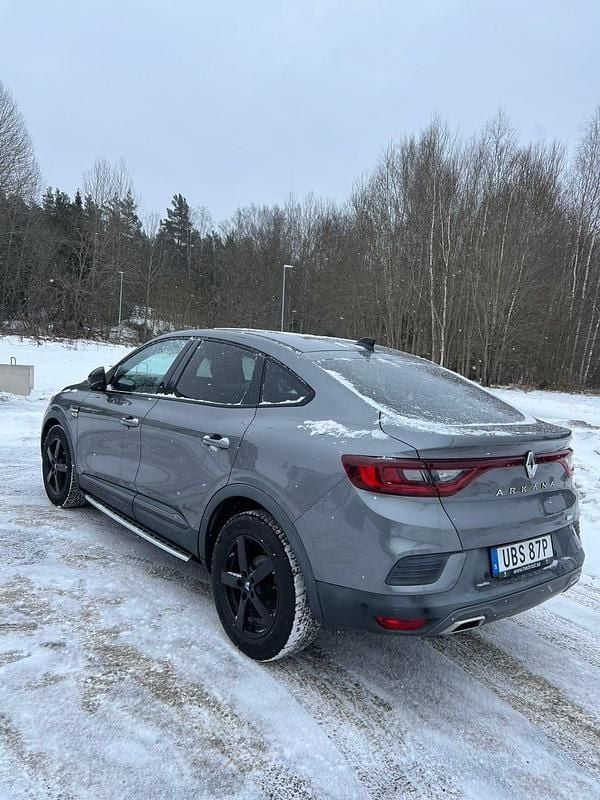 Begagnad Renault Arkana 143 HK (105 kW) 2022 SUV