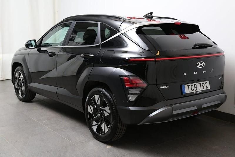 Begagnad Hyundai Kona Advanced 141 HK (103 kW) 2024 Svart SUV