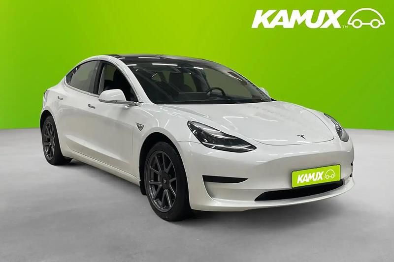 Vit Begagnad 2019 Tesla Model 3 Standard Range Plus Sedan | 199 800 kr (Marknadspris) - Bild 1/4