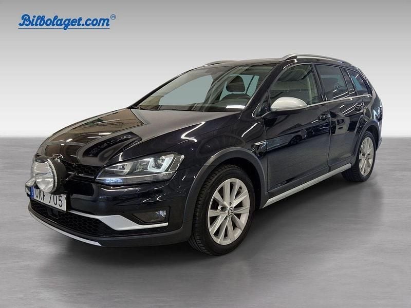 Svart Begagnad 2017 VW Golf Alltrack Kombi | 159 500 kr (Marknadspris) - Bild 1/4