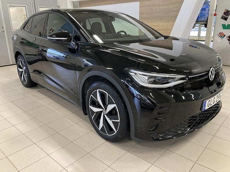 Svart Begagnad 2023 VW ID.5 GTX SUV | 369 000 kr (Bra pris) - Bild 1/4