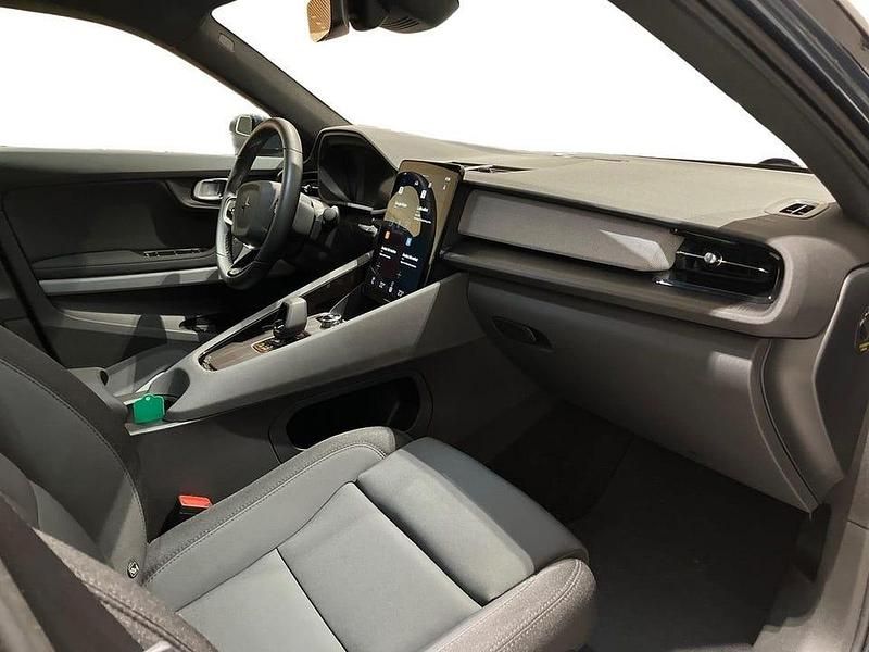 Begagnad Polestar 2 Plus 223 kW (304 HK) 2025 Mörkblå (blå) Halvkombi