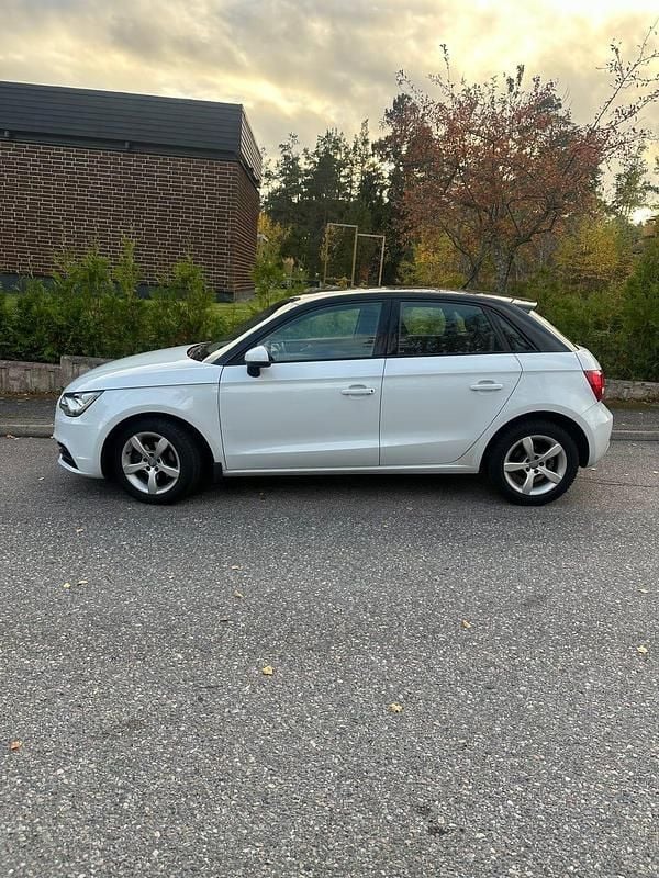 Begagnad Audi A1 Sportback 86 HK (63 kW) 2014 Halvkombi