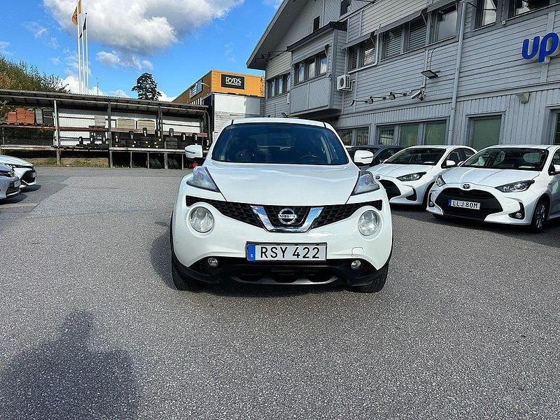 Vit Begagnad 2016 Nissan Juke SUV | 59 900 kr (Bra pris) - Bild 1/4