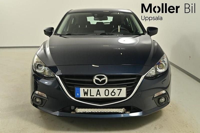 Blå Begagnad 2016 Mazda 3 Inclusive | 129 900 kr (Marknadspris) - Bild 1/4