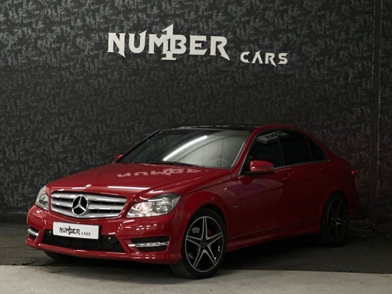 Ljusröd Begagnad 2012 Mercedes C200 AMG Sedan | 134 900 kr (Lite dyr) - Bild 1/4