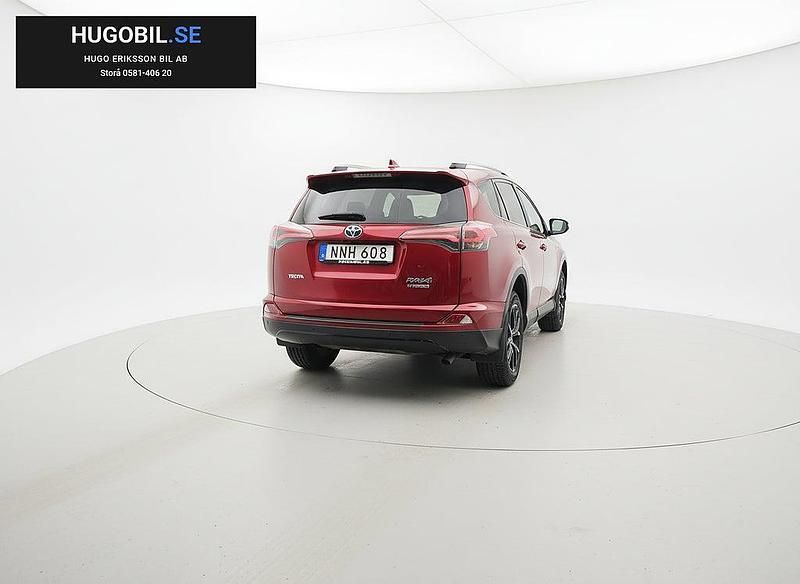 Begagnad Toyota RAV4 197 HK (144 kW) 2018 Röd SUV