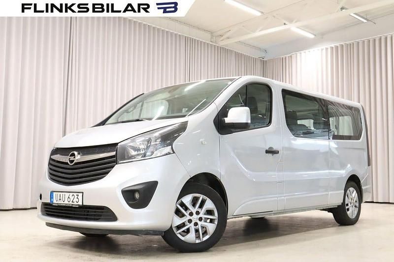 Grå Begagnad 2017 Opel Vivaro Van | 129 900 kr (Marknadspris) - Bild 1/4