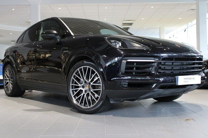 Svart Begagnad 2021 Porsche Cayenne SUV | 795 000 kr (Marknadspris) - Bild 1/4
