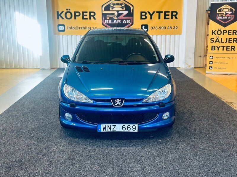 Blå Begagnad 2005 Peugeot 206 Sport Halvkombi | 24 900 kr - Bild 1/4