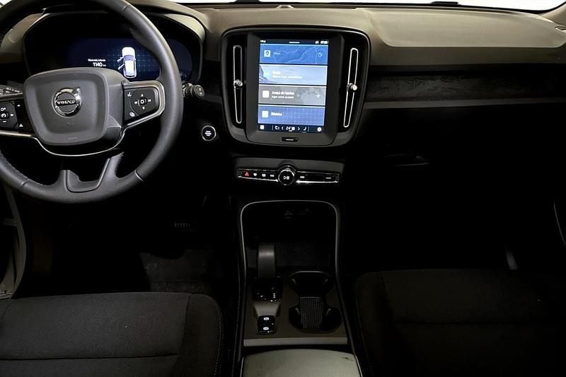Begagnad Volvo XC40 165 HK (121 kW) 2024 Grå SUV