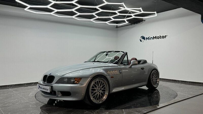 Grå Begagnad 1996 BMW Z3 Cab | 99 000 kr (Marknadspris) - Bild 1/4