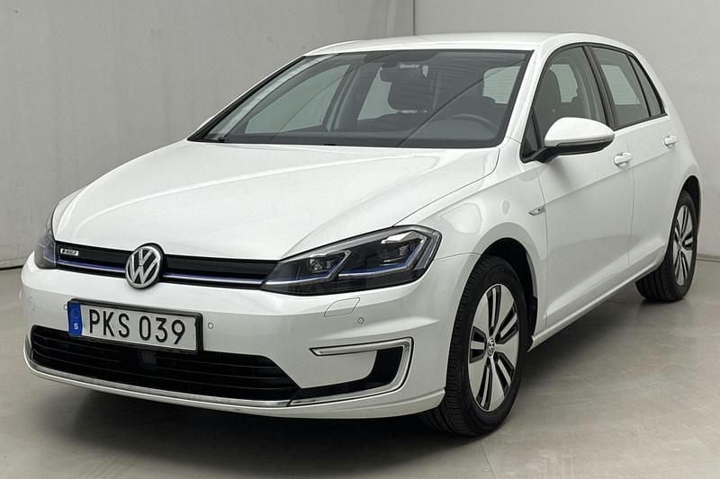 Vit Begagnad 2017 VW e-Golf Halvkombi | 124 000 kr (Superpris) - Bild 1/4