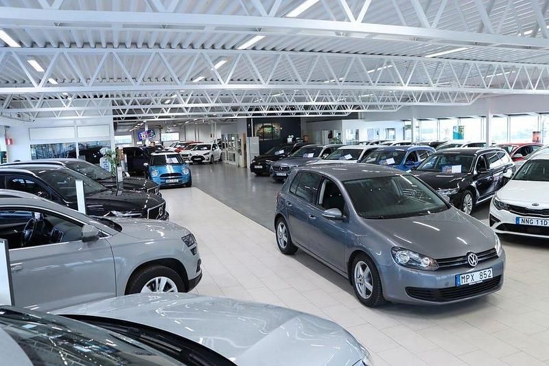 Begagnad VW Golf VI 105 HK (77 kW) 2011 Grå Halvkombi