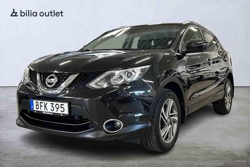 Svart Begagnad 2015 Nissan Qashqai SUV | 144 900 kr (Dyr) - Bild 1/1