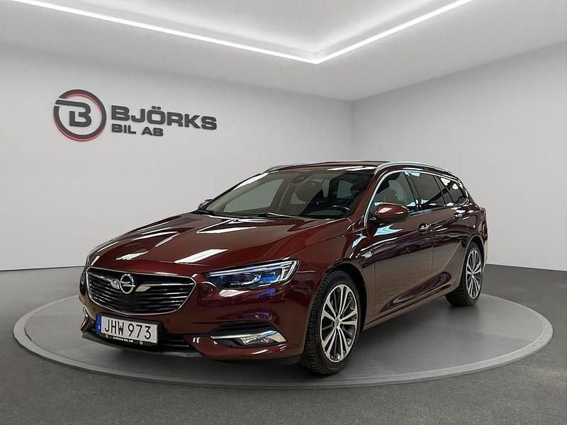 Röd Begagnad 2017 Opel Insignia Business Kombi | 159 500 kr (Marknadspris) - Bild 1/4