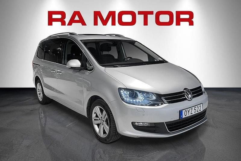 Begagnad VW Sharan 150 HK (110 kW) 2016 Silver Minibuss