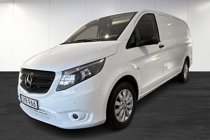 Vit Begagnad 2016 Mercedes Vito Van | 148 999 kr (Marknadspris) - Bild 1/4