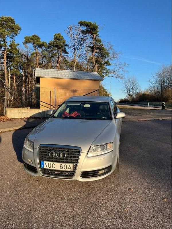 Silver Begagnad 2011 Audi A6 Business Kombi | 43 000 kr (Lite dyr) - Bild 1/4