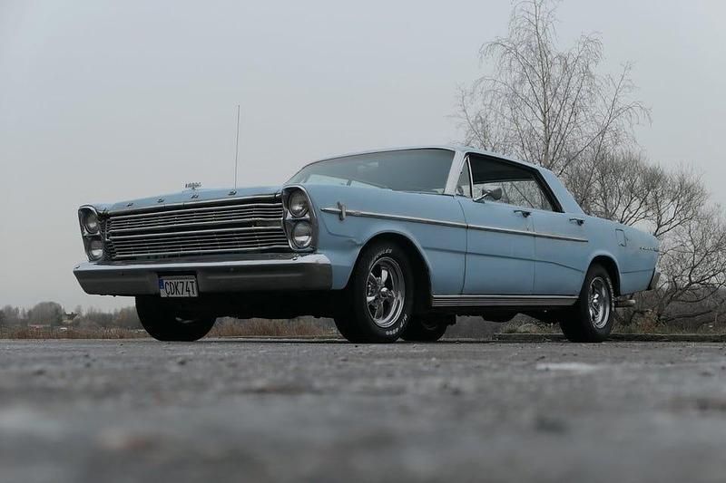 Blå Begagnad 1966 Ford Galaxie Sedan | 99 000 kr - Bild 1/4