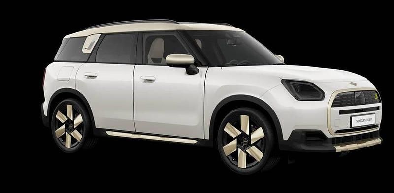 Nanuq white Begagnad 2000 Mini Countryman SUV | 622 400 kr - Bild 1/3