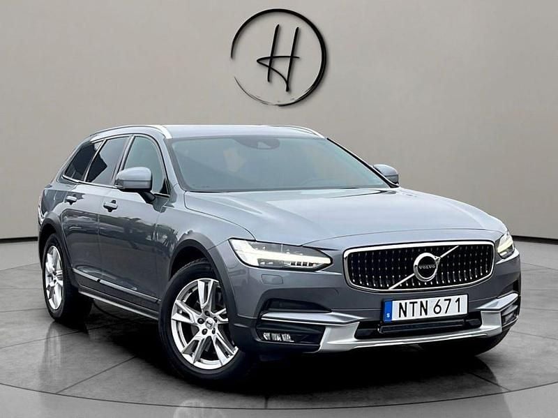 Begagnad Volvo V90 CC SE 190 HK (139 kW) 2017 Grå Kombi
