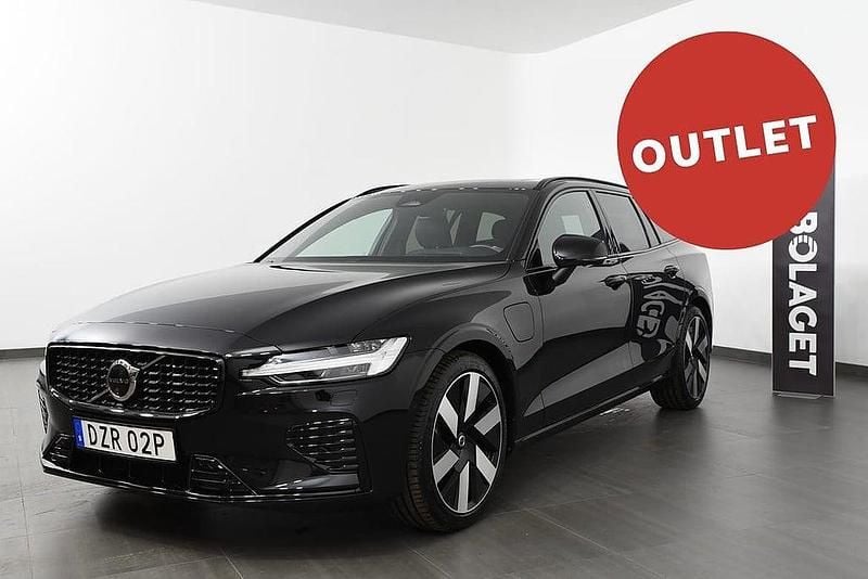 Svart Begagnad 2024 Volvo V60 Ultra Kombi | 559 500 kr - Bild 1/4