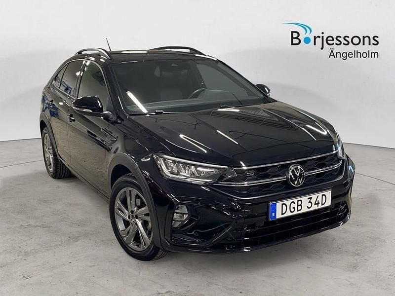 Svart Begagnad 2022 VW Taigo R-line SUV | 239 000 kr (Marknadspris) - Bild 1/4