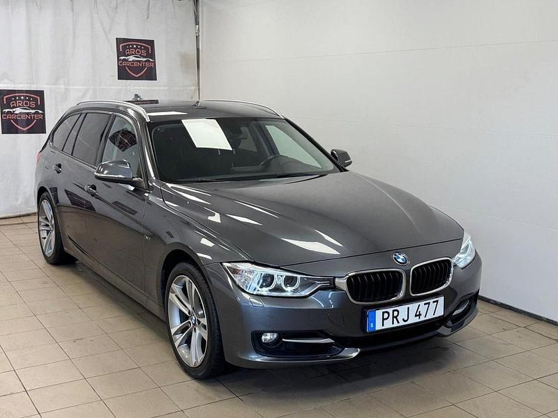 Grå Begagnad 2014 BMW 320 Sport Line Kombi | 148 900 kr (Marknadspris) - Bild 1/4