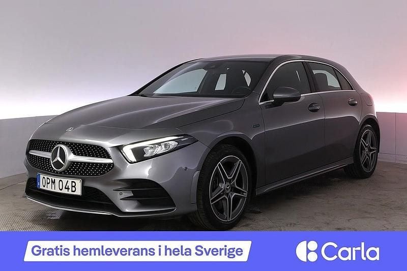 Mörkgrå Begagnad 2021 Mercedes A250 AMG Halvkombi | 276 990 kr (Marknadspris) - Bild 1/4