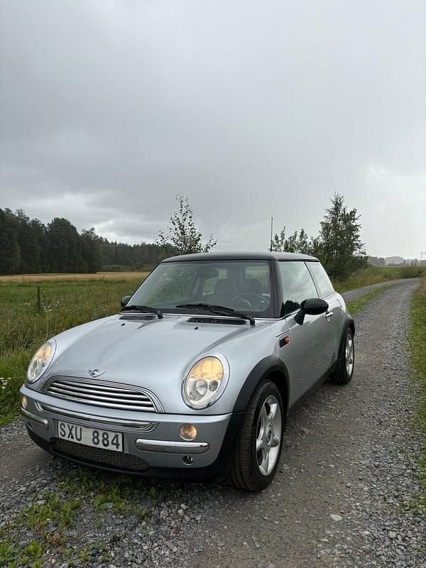 Begagnad 2002 Mini Cooper Halvkombi | 27 000 kr (Dyr) - Bild 1/4