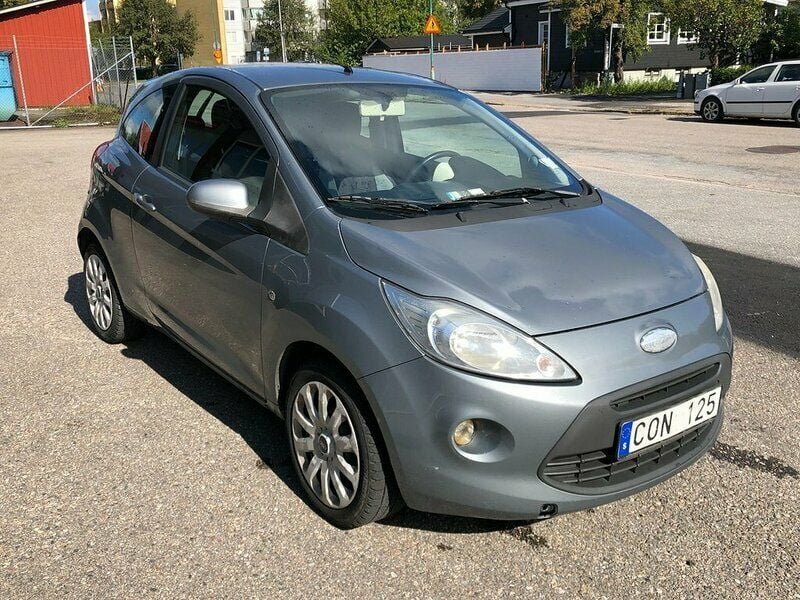 Begagnad Ford Ka 70 HK (51 kW) 2009 Grå Halvkombi