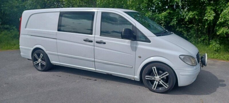 Vit Begagnad 2008 Mercedes Vito Minibuss | 62 000 kr (Lite dyr) - Bild 1/4