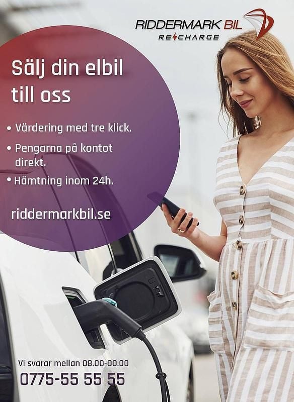 Blå Begagnad 2017 Hyundai Ioniq Halvkombi | 159 800 kr - Bild 1/3