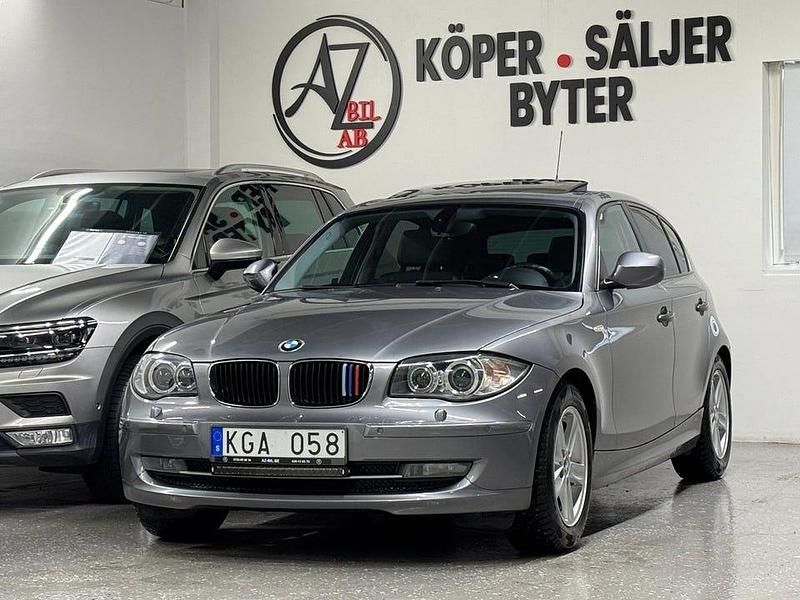 Begagnad BMW 120 Advantage 177 HK (130 kW) 2009 Grå Halvkombi