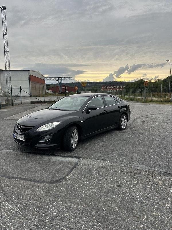 Svart Begagnad 2010 Mazda 6 Inclusive Halvkombi | 32 000 kr (Bra pris) - Bild 1/4