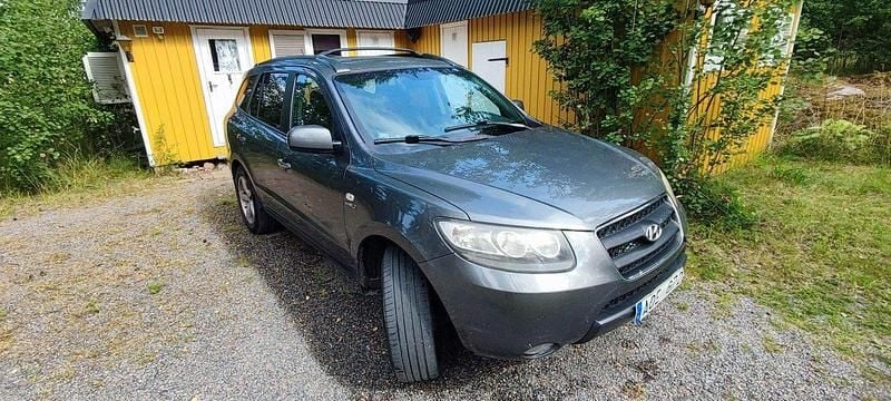 Silver Begagnad 2007 Hyundai Santa Fe SUV | 57 900 kr (Marknadspris) - Bild 1/4
