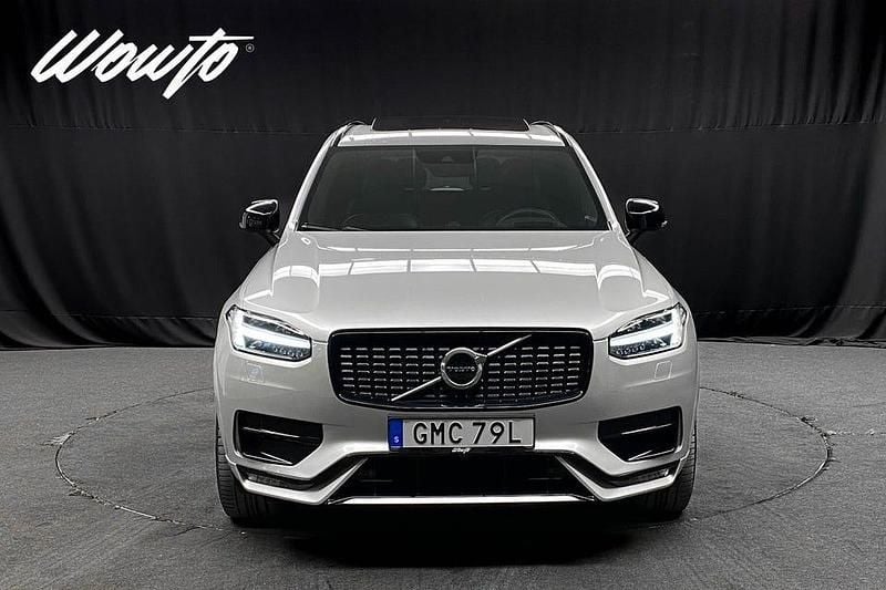 Begagnad Volvo XC90 R-Design Pro 235 HK (172 kW) 2021 Silver SUV