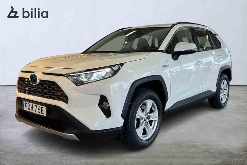 Vit Begagnad 2019 Toyota RAV4 Hybrid SUV | 289 900 kr (Dyr) - Bild 1/1