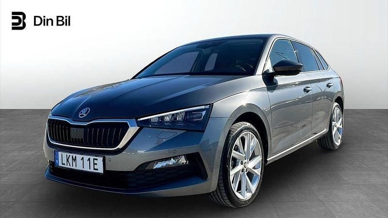 Grå Begagnad 2023 Skoda Scala Style Halvkombi | 229 900 kr (Marknadspris) - Bild 1/4