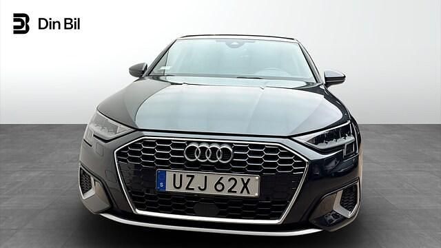 Begagnad Audi A3 Proline 150 HK (110 kW) 2022 Grå Sedan