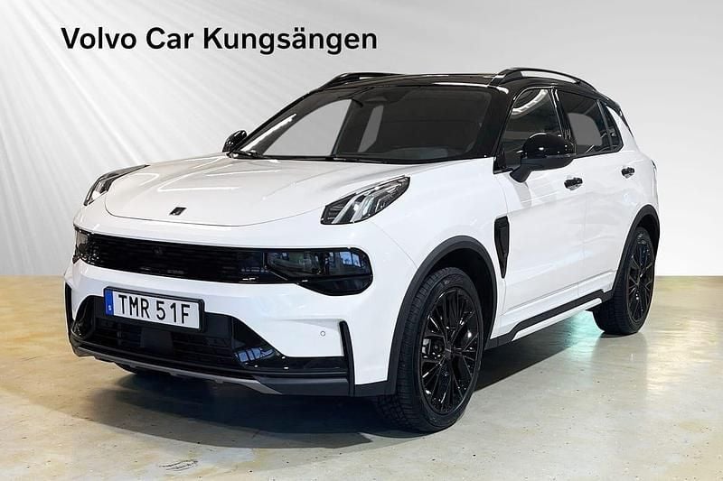 Vit Begagnad 2024 Lynk & Co 01 SUV | 454 900 kr - Bild 1/4