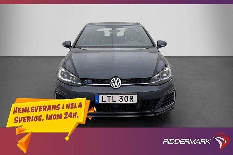 Begagnad VW Golf VIII GTE 204 HK (150 kW) 2020 Mgrå Halvkombi
