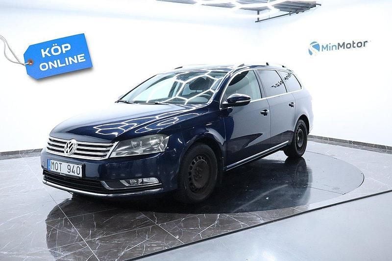 Mörkblå Begagnad 2011 VW Passat Kombi | 94 900 kr (Lite dyr) - Bild 1/4