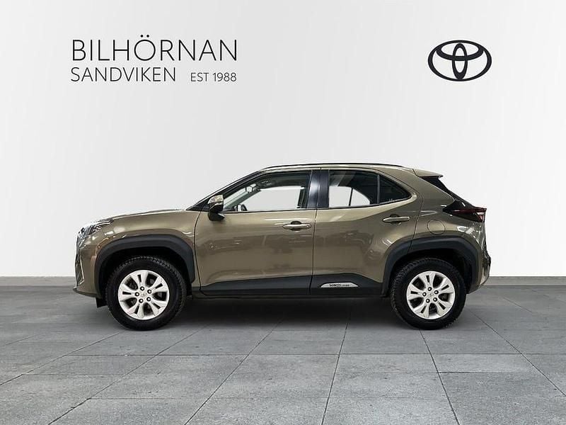 Begagnad Toyota Yaris Hybrid Active 117 HK (86 kW) 2023 Grön